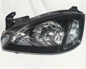 Farol Chevrolet Corsa / Montana Máscara Negra Lado Esquerdo 2008 até 2012