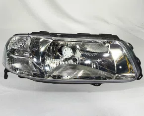 Farol Gol Parati Saveiro G3 Lado Direito Simples Cromado 2000 até 2005