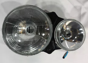 Farol Mitsubishi L200 ano 1999 até 2004 Lado direito