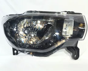 Farol Principal Fiat Mobi Máscara Simples Negra Lado Direito de 2016 até 2025