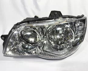 Farol Principal Fiat Palio / Siena / Strada Mascara Cromada Lado Esquerdo de 2004 ate 2016