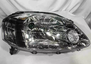 Farol Volkswagen Fox 2004 ate 2010 Cromado Lado Direito