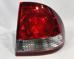 Lanterna Traseira Bicolor Lado Direito ChevroletClassic 2011 ate 2015
