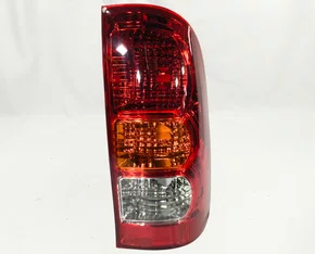 Lanterna Traseira Canto Lado Direito Toyota Hilux 2005 até 2011