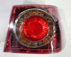 Lanterna Traseira Canto Lado Direito VolksWagem Golf 2008 até 2014