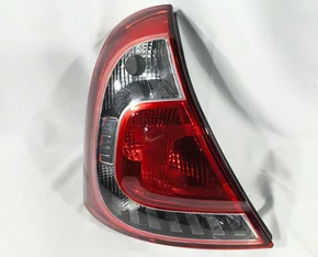 Lanterna Traseira Canto PT Lado Esquerdo Renault Clio 2012 até 2017