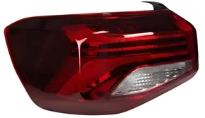 Lanterna Traseira de canto Onix Sedan (onix plus) Sem Led, Lado Esquerdo 2020 a 2025 bicolor.