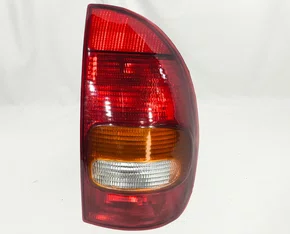 Lanterna Traseira Lado Direito Chevrolet Corsa 4 Portas 1994 ate 1999