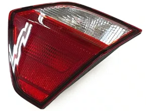 Lanterna Traseira Voyage G6 Tampa Lado Direito 2013 Ate 2017
